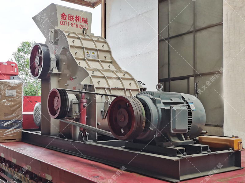 SCF88雙級破碎機(jī)發(fā)往云南 破碎頁巖 SCF88雙級破碎機(jī)發(fā)往云南 破碎頁巖