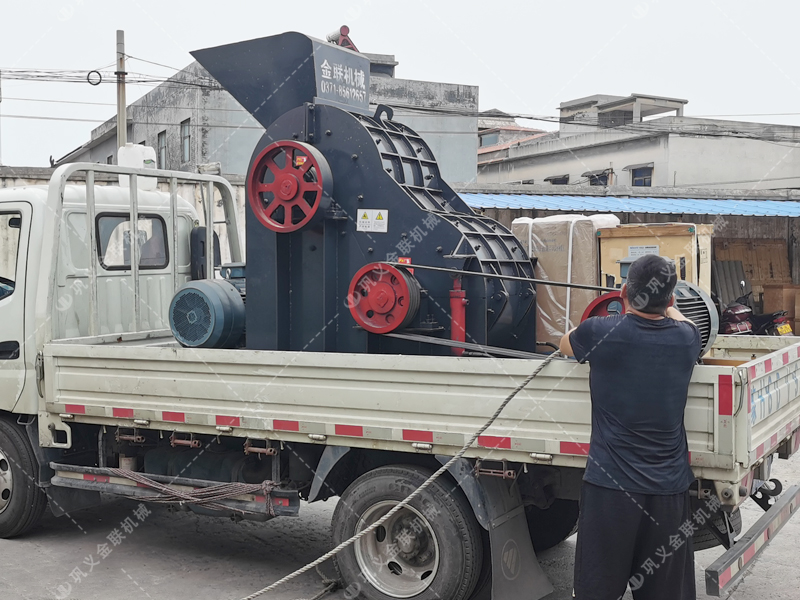 SCF600X600雙級粉碎機(jī)發(fā)貨圖片_發(fā)往山東濱州_破碎電石渣 SCF600X600雙級粉碎機(jī)發(fā)貨圖片_發(fā)往山東濱州_破碎電石渣
